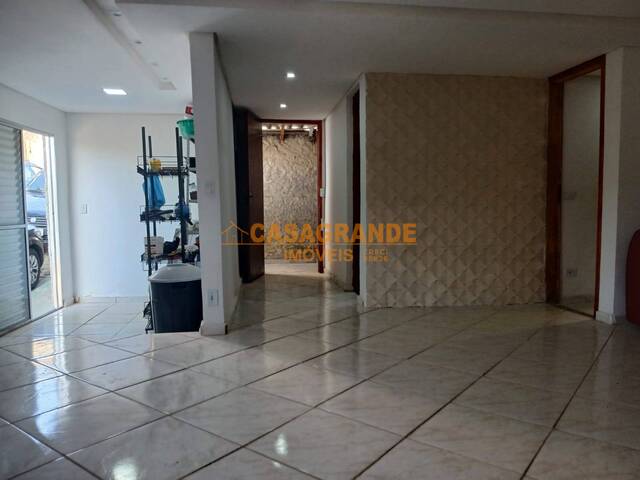 #11699 - Casa para Venda em São Bento do Sapucaí - SP - 2