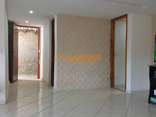 #11699 - Casa para Venda em São Bento do Sapucaí - SP - 1
