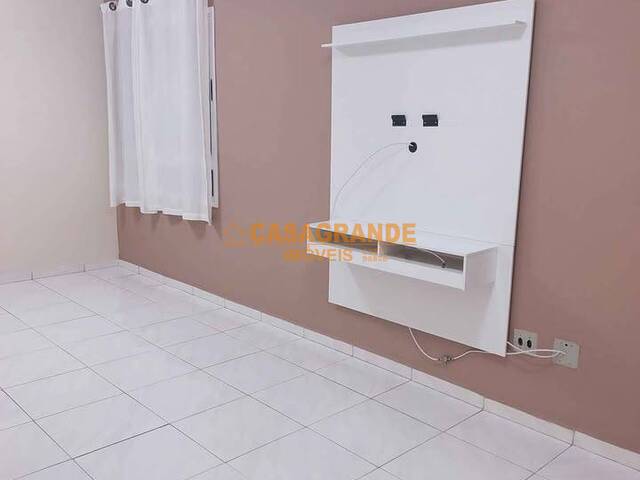 #11701 - Apartamento para Locação em São José dos Campos - SP - 1