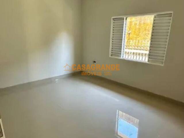 Casa para Locação em São José dos Campos - 4