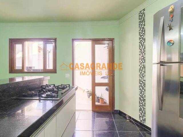 #11705 - Casa para Venda em São José dos Campos - SP - 3