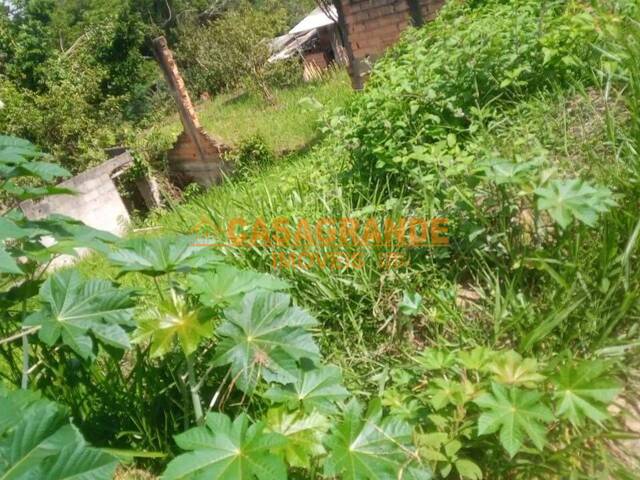 Venda em Chácaras Pousada do Vale - São José dos Campos