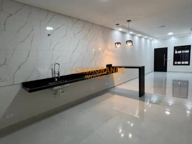 #11725 - Casa para Venda em São José dos Campos - SP - 2