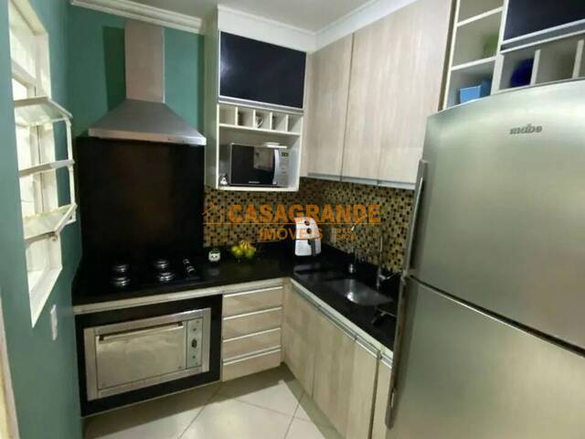 Casa para Venda em São José dos Campos - 5