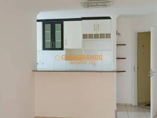 #11825 - Apartamento para Venda em São José dos Campos - SP - 1