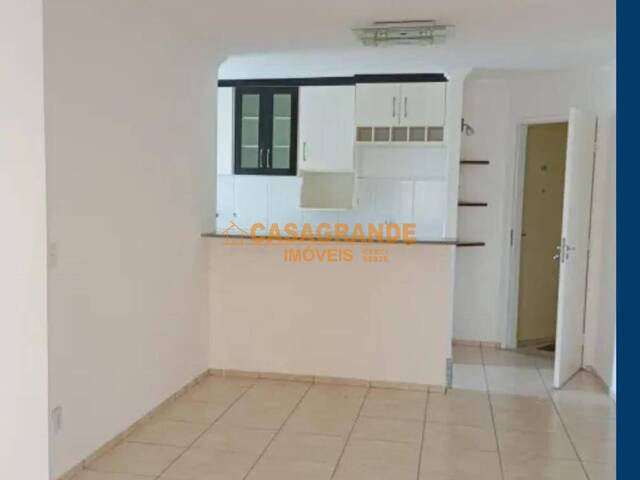 #11825 - Apartamento para Venda em São José dos Campos - SP - 2