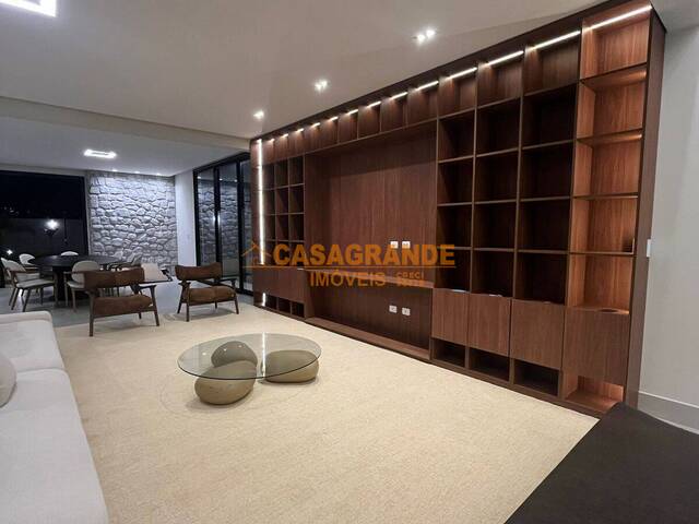 Casa para Venda em São José dos Campos - 5