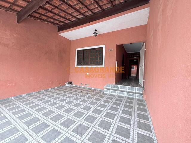 Casa para Venda em São José dos Campos - 4