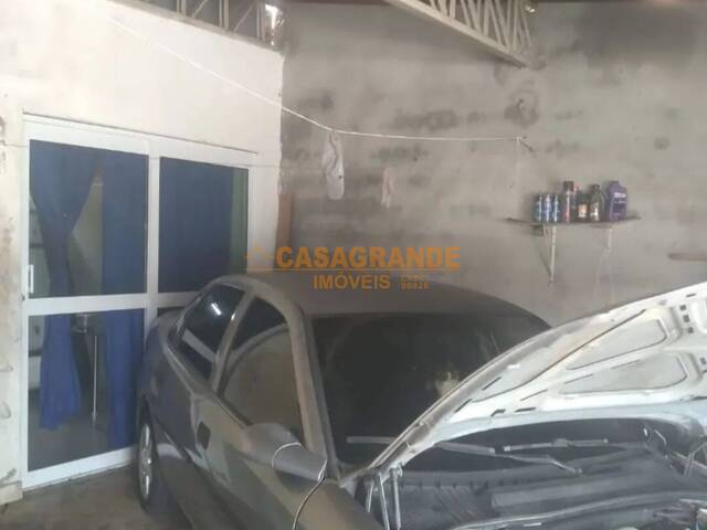 Casa para Venda em São José dos Campos - 4