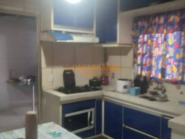 Casa para Venda em São José dos Campos - 5
