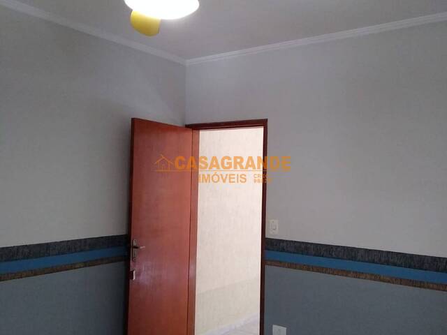 Casa para Venda em São José dos Campos - 5
