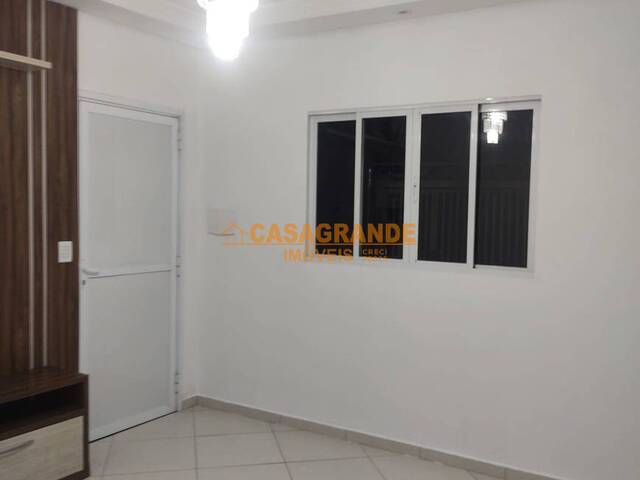 Casa para Venda em São José dos Campos - 5
