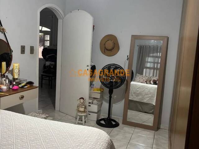 #11889 - Casa para Venda em São José dos Campos - SP - 2