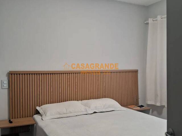 Casa para Venda em São José dos Campos - 5