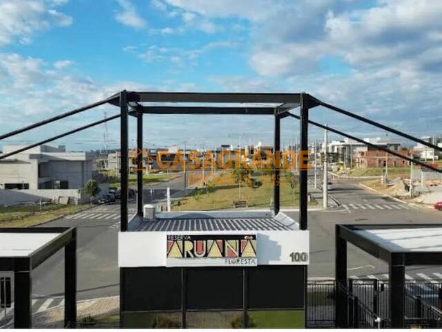 #11900 - Área para Venda em São José dos Campos - SP - 1