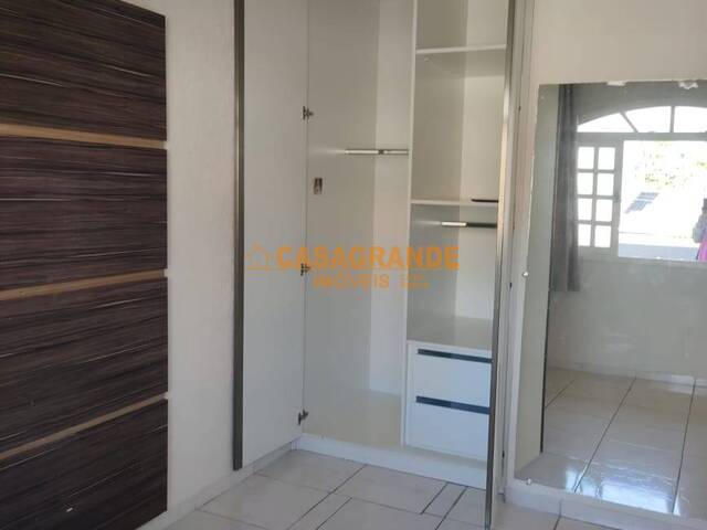 Casa para Locação em São José dos Campos - 4