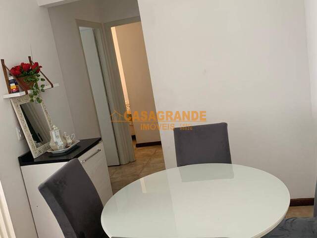 Apartamento para Venda em São José dos Campos - 4