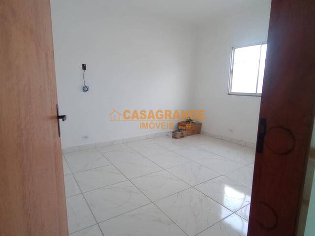 Casa para Venda em Jacareí - 5