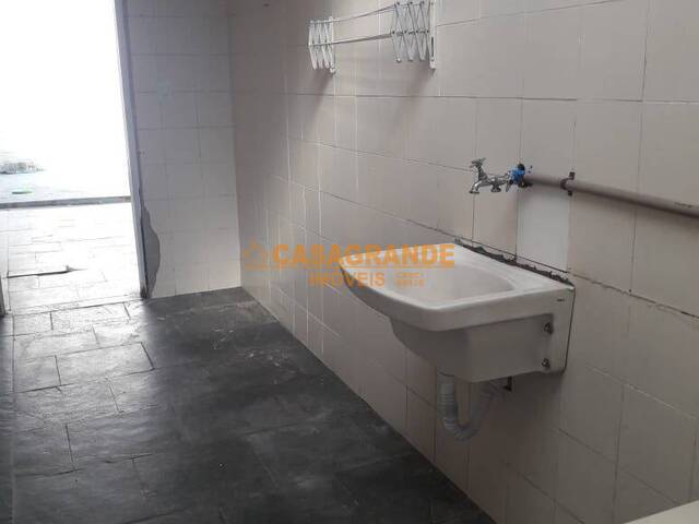 Casa para Venda em São José dos Campos - 5