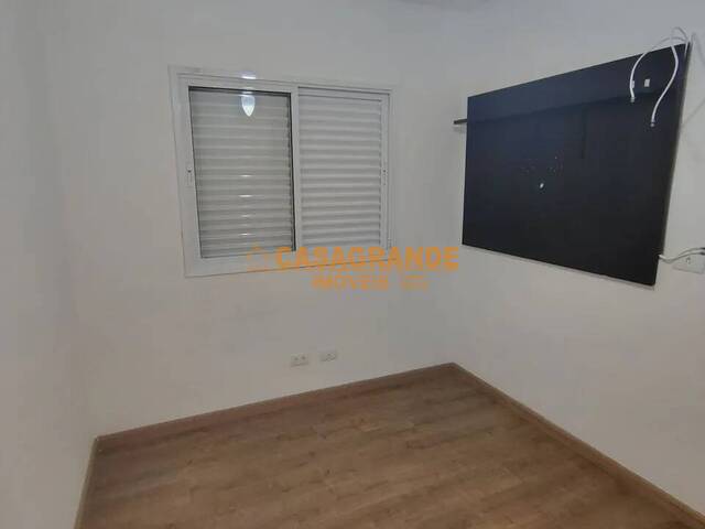 #11996 - Apartamento para Venda em São José dos Campos - SP - 2