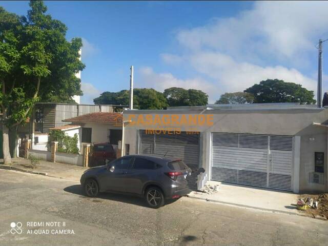 #11993 - Casa para Venda em São José dos Campos - SP - 2