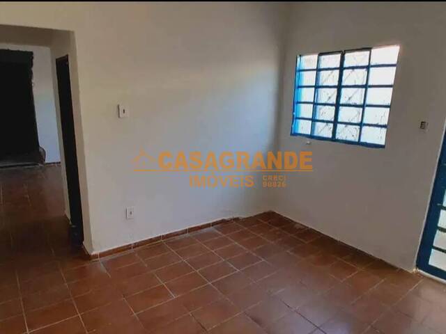Casa para Venda em São José dos Campos - 5