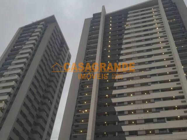 #12021 - Apartamento para Venda em São José dos Campos - SP - 1