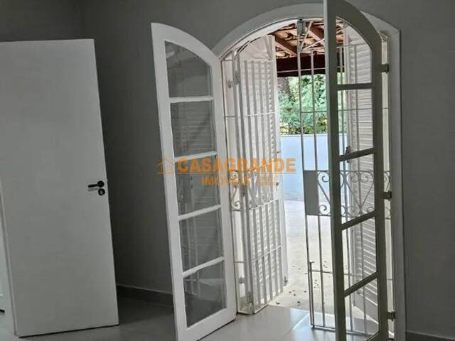 #12036 - Casa para Venda em São José dos Campos - SP - 2