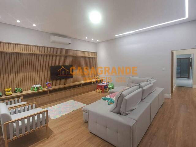 #12041 - Casa para Venda em São José dos Campos - SP - 2