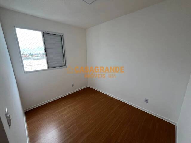 Apartamento para Venda em São José dos Campos - 4