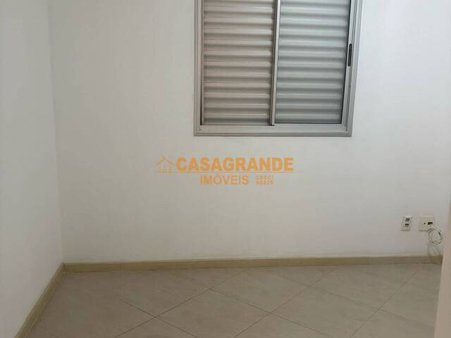 Apartamento para Locação em São José dos Campos - 4