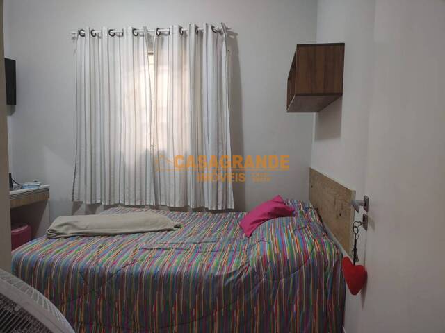 Casa para Locação em São José dos Campos - 4