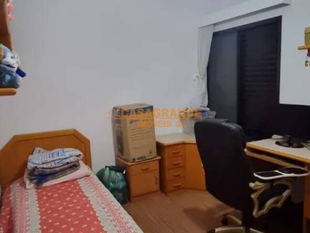 Apartamento para Venda em São José dos Campos - 5