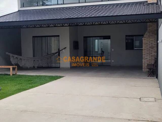 Venda em Loteamento Villa Branca - Jacareí