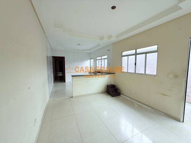 Casa para Venda em São José dos Campos - 2