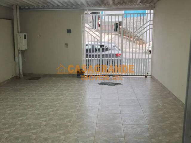 #12077 - Casa para Venda em Jacareí - SP - 3