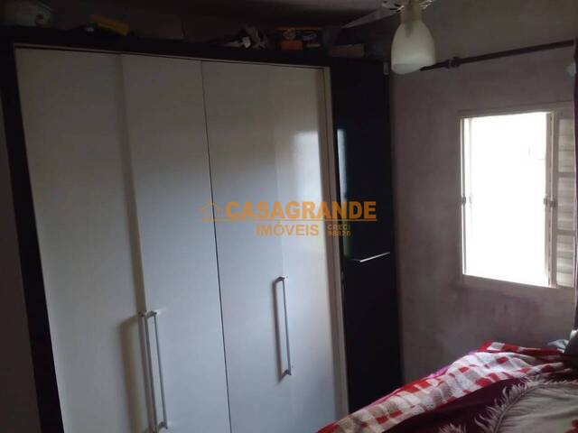 Apartamento para Venda em São José dos Campos - 4