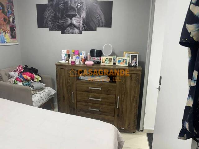 Casa para Venda em São José dos Campos - 5