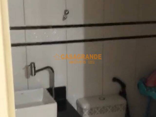 Apartamento para Venda em São José dos Campos - 4