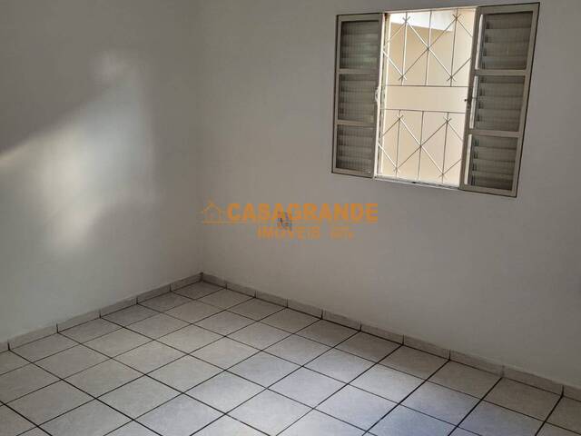 Casa para Venda em São José dos Campos - 5