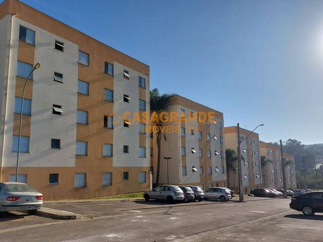 Venda em Campos de São José - São José dos Campos