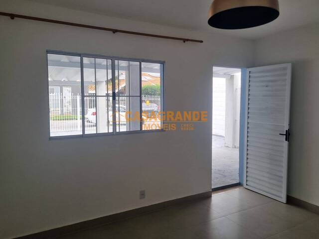 #12141 - Casa para Venda em São José dos Campos - SP - 3