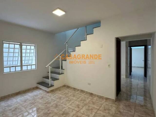 Casa para Venda em São José dos Campos - 4