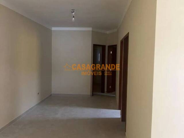 #12165 - Casa para Venda em São José dos Campos - SP - 3
