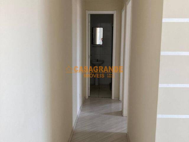 Apartamento para Venda em São José dos Campos - 4