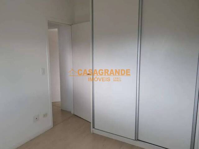 Apartamento para Venda em São José dos Campos - 4