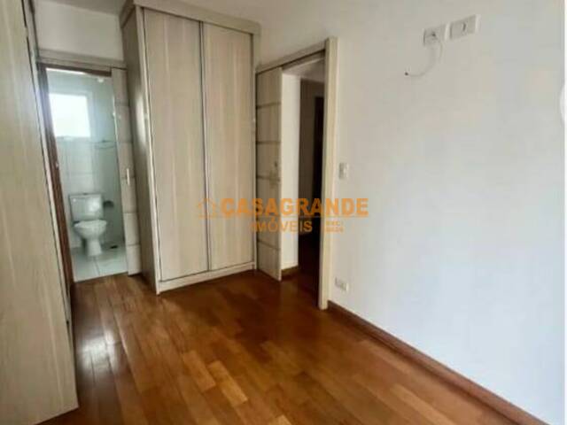 Apartamento para Locação em São José dos Campos - 4