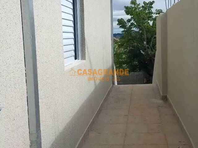 Casa para Venda em São José dos Campos - 5