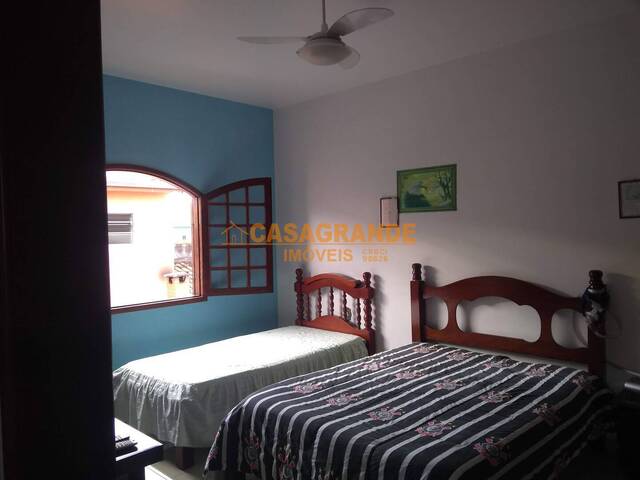 Casa para Venda em São José dos Campos - 5