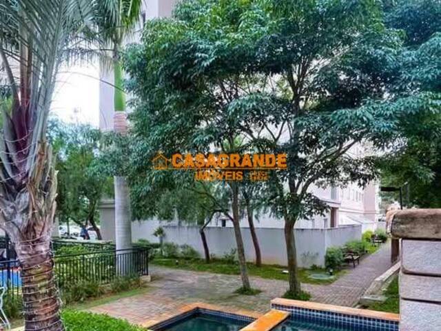 Apartamento para Venda em São José dos Campos - 4